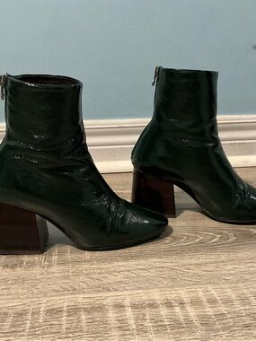 L'INTERVALLE Dark Green Patent Block Heel Ankle Boots